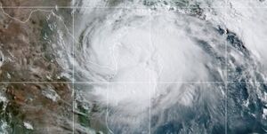 عکس خبري -تاخت‌وتاز توفان پرقدرت «هانا» در تگزاس؛ اعلام هشدار فاجعه