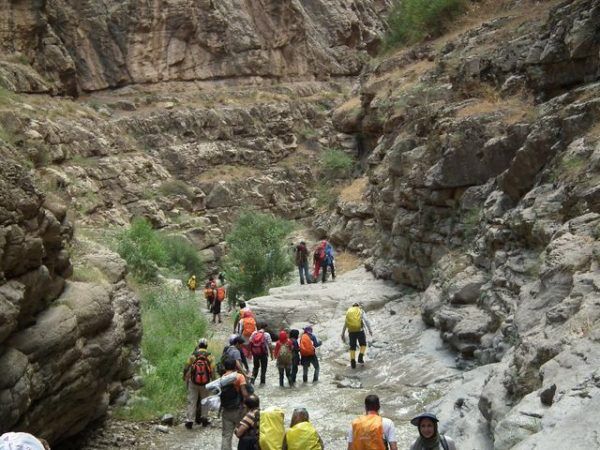 عکس خبري -گردشگران گمشده در دره شمخال قوچان پيدا شدند
