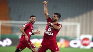 عکس خبري -پرسپوليس به دنبال جذب هافبک نساجي