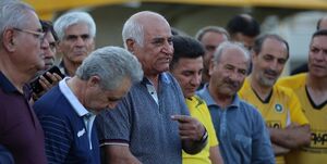 عکس خبري -ياوري: مربي خارجي که مثل بوق ميآيد به درد نميخورد/ مديرعامل بدون سرمربي چطور بازيکن ميگيرد؟