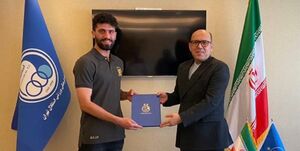 عکس خبري -دانشگر:در استقلال ماندم تا دينم را به طرفداران ادا کنم/ بعد از گل به پرسپوليس دنبال هواداران ميگشتم!