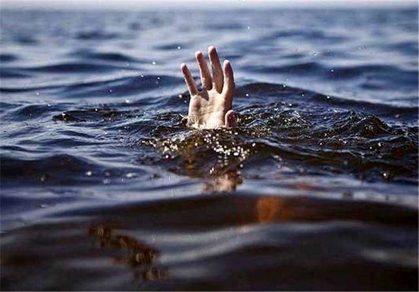 عکس خبري -غرق شدن دو جوان غير بومي در ساحل چمخاله