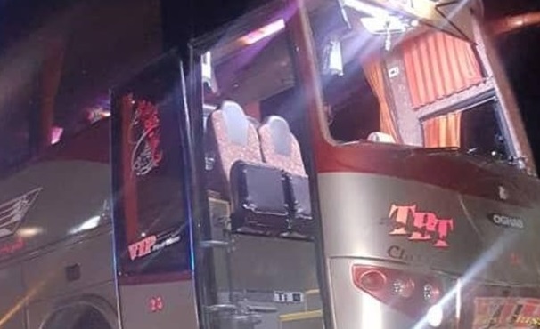 عکس خبري - سرعت غيرمجاز اتوبوس مسافربري حادثه آفريد