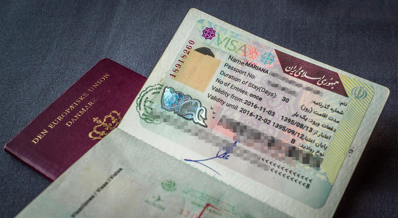 عکس خبري -بازداشت دارنده کارت پايان خدمت جعلي هنگام درخواست گذرنامه