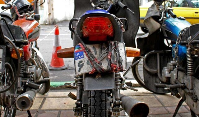 عکس خبري -توقيف موتورسيکلت حامل موادمخدر!