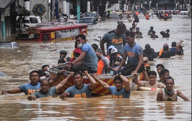 عکس خبري -ده ها کشته در پي وقوع طوفان در فيليپين