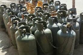 عکس خبري -هشدار درباره فعاليت پرخطر برخي مراکز شارژ سيلندر گاز