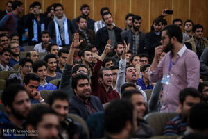 عکس خبري -کنکاشي در رسالت‌هاي جديد جنبش دانشجويي/سهم تشکل‌ها از مسئله محوري