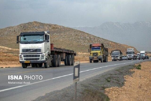 عکس خبري -تن خسته کاميون ها و نوسازي ناوگان در پيچ و خم مشکلات