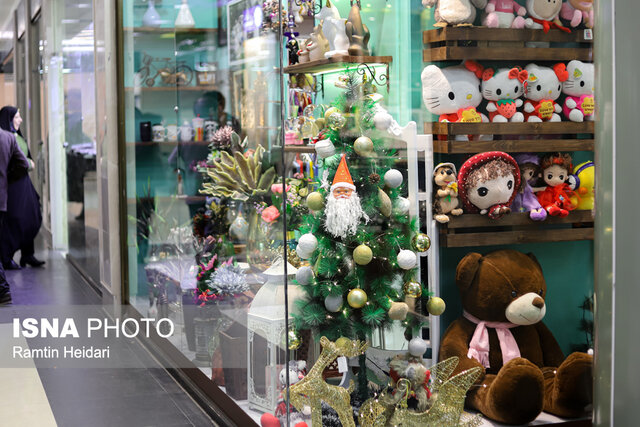 عکس خبري -بازار بي‌رونق کريسمس در سايه کرونا