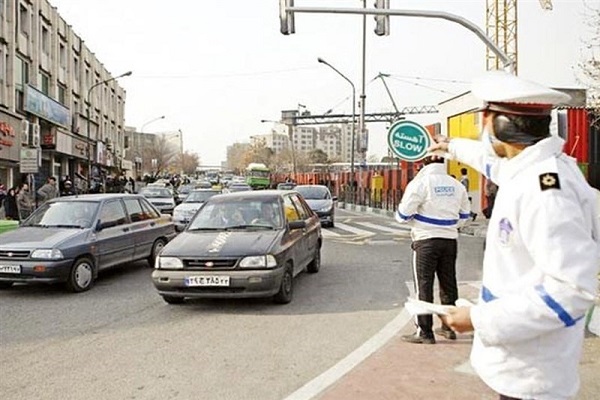 عکس خبري -جلوگيري از تردد خودروي نماينده مجلس کاملاً قانوني بود