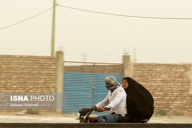 عکس خبري -وزش باد شديد در ?? استان