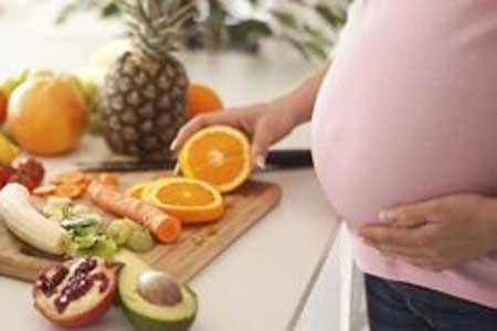 عکس خبري - نکاتي درباره تغذيه زنان در سه ماهه اول بارداري