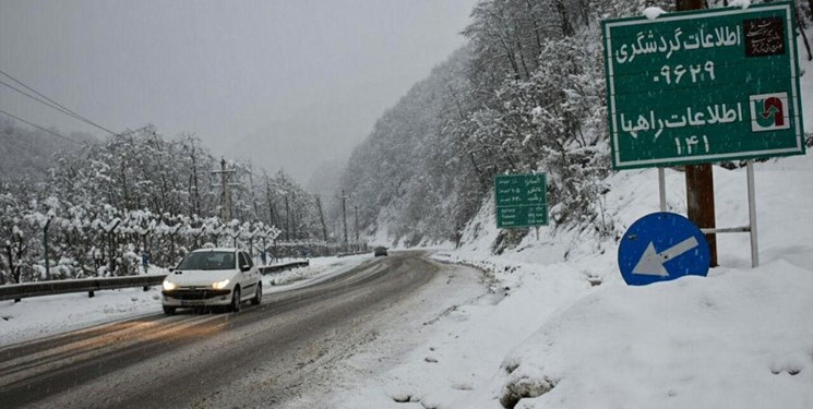 برف و کولاک در جاده‌هاي کشور‌+ محور‌هاي مسدود در ? استان