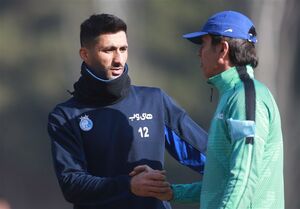 عکس خبري -عزيزيان: اميدوارم استقلال پولمان را بدهد تا کار به کميته وضعيت کشيده نشود/ با شکايت از مظاهري از جامعه مربيان دفاع کردم