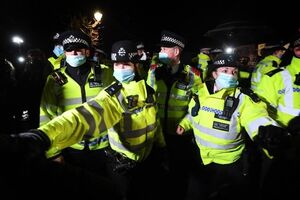 عکس خبري -موافقت مجلس عوام با لايحه جنجالي افزايش قدرت پليس لندن درسرکوب معترضان