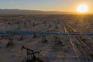 عکس خبري -جهش آمار ورشکستگي شرکت‌هاي نفتي آمريکا