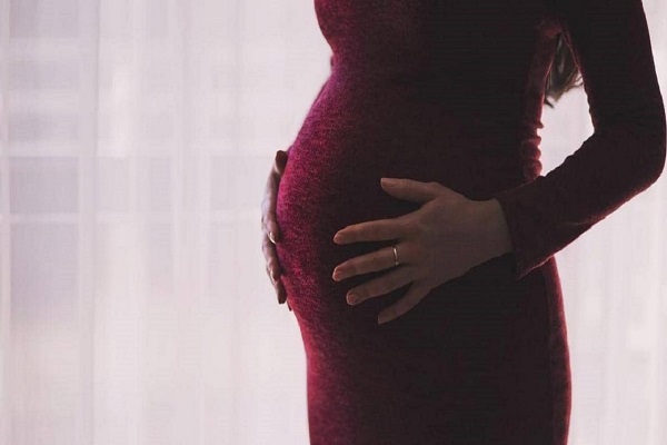 عکس خبري - ابتلاي به کرونا چه تاثيري بر زنان باردار مي‌گذارد؟