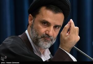 عکس خبري -ظريف و عراقچي با يک گريه شرمن دست از دفاع از منافع ملت ايران برميدارند