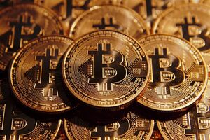 عکس خبري -خروج پول از کشور با ارز ديجيتال/ توليد بهترين گزينه براي سرمايهگذاري است