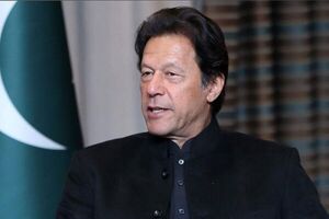 عمران خان: آمريکا نمي‌تواند در جنگ افغانستان پيروز شود