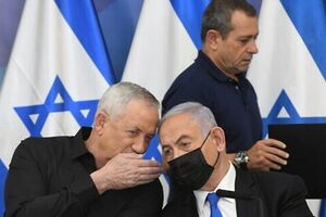 عکس خبري -تقلاي نتانياهو براي بازگشت به قدرت به کمک گانتز