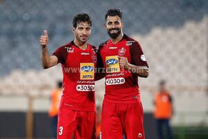 عکس خبري -درگيري دو بازيکن پرسپوليس در تمرين