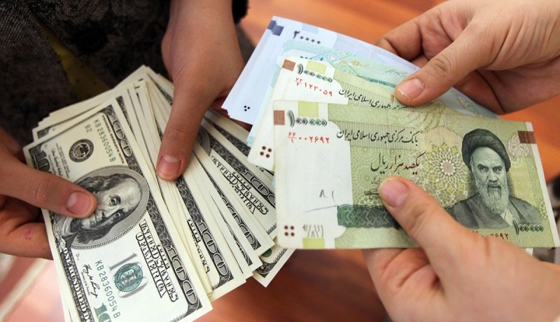 عکس خبري -ادامه سياست ارز ترجيحي نفس توليدکننده را ميگيرد